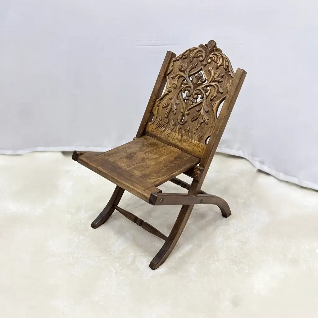 El Oyma Katlanır Ceviz Ahşap Sandalye – 55x50x75 cm Dekoratif El İşçiliği Sandalye | Klasik Model