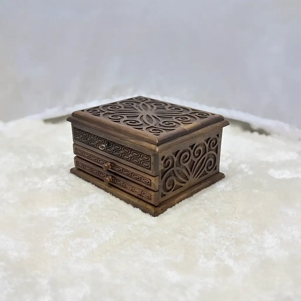 Ceviz Ağacından El Oyma Saat Aksesuar & Tespih Kutusu – 30x36x22 cm | 2 Çekmeceli Koleksiyon Kutusu - Görsel 2