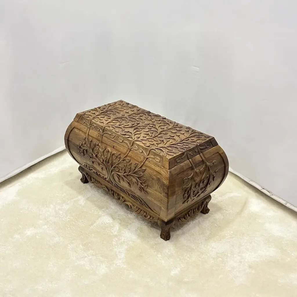 Maraş El Oyma Ceviz Ahşap Çeyiz Sandığı –Ahşap Sandık- 95x50x54 cm | Hayat Ağacı Model - Görsel 3