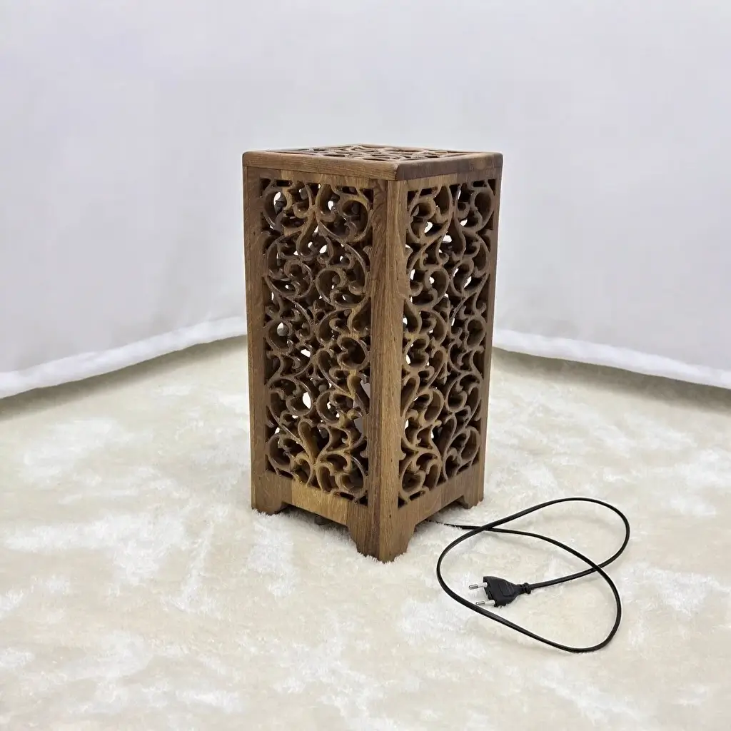 Ceviz Ağacından El Oyma Dekoratif Abajur - Ahşap Abajur 20x20x40 cm - Görsel 4