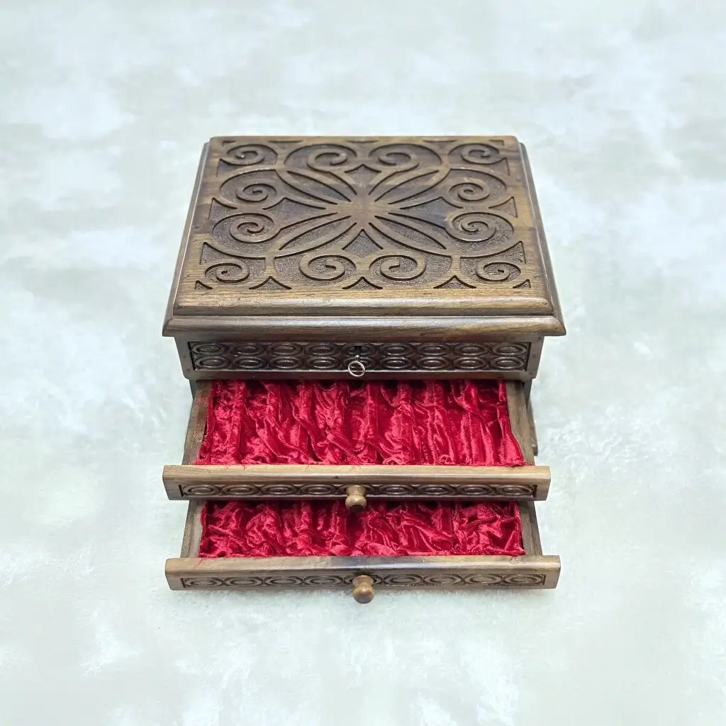 Ceviz Ağacından El Oyma Saat Aksesuar & Tespih Kutusu – 30x36x22 cm | 2 Çekmeceli Koleksiyon Kutusu - Görsel 5