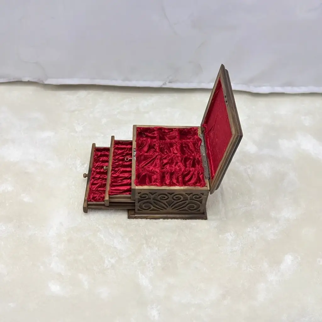 Ceviz Ağacından El Oyma Saat Aksesuar & Tespih Kutusu – 30x36x22 cm | 2 Çekmeceli Koleksiyon Kutusu - Görsel 7